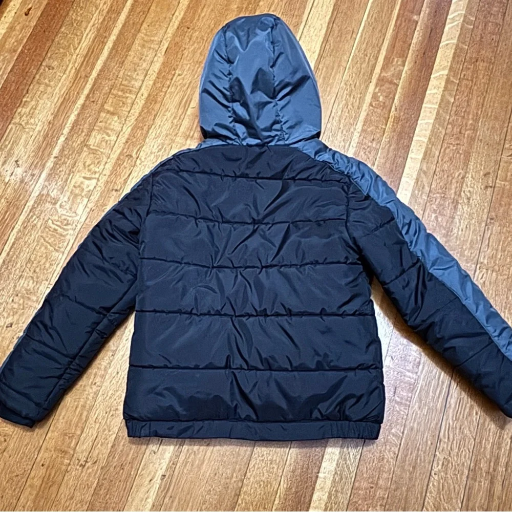 Nike Air Jordan Boys' hooded puffer insulated jacket
